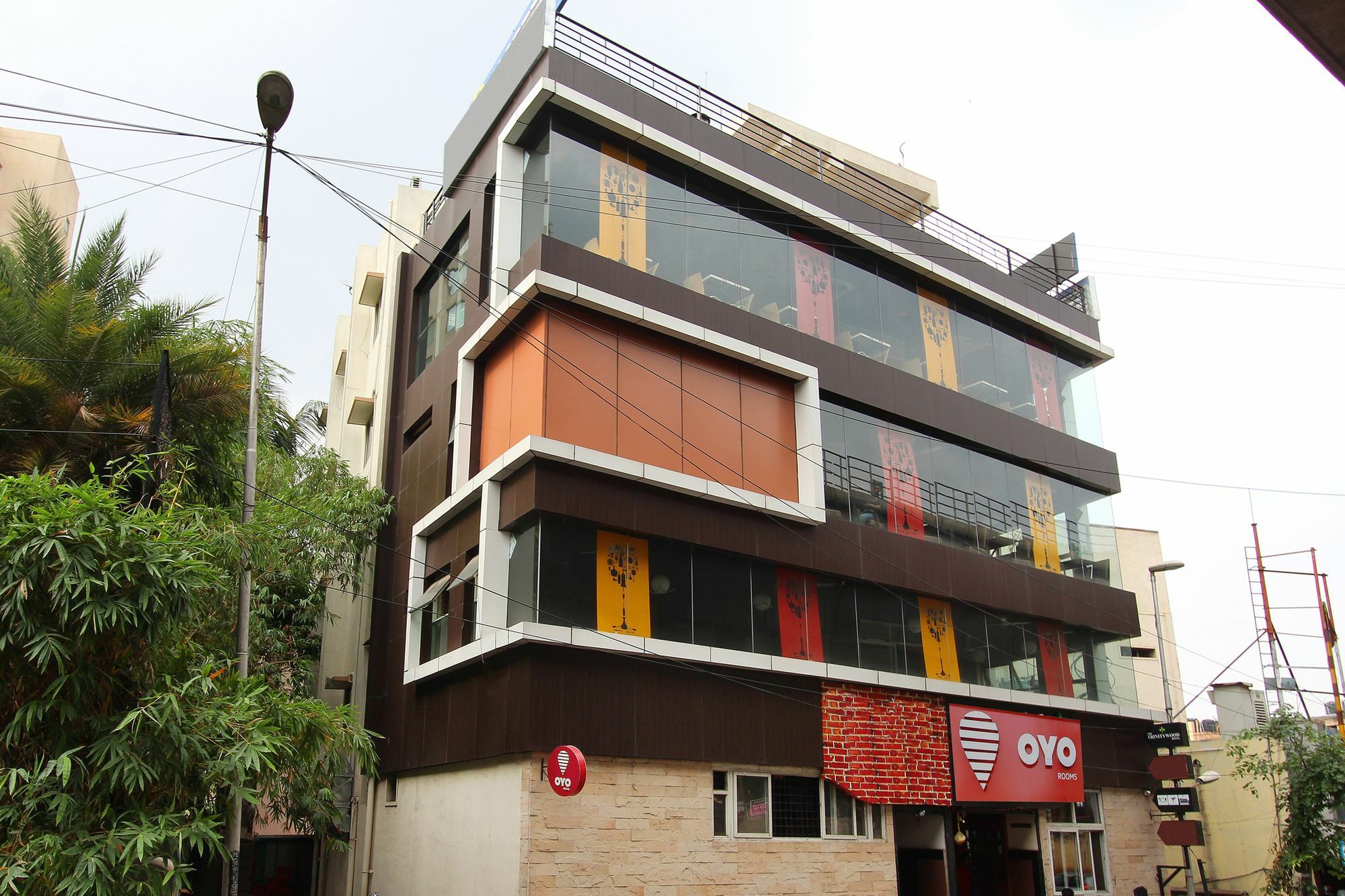 Oyo 7669 The Trinitywood Hotel Μπανγκαλόρ Εξωτερικό φωτογραφία