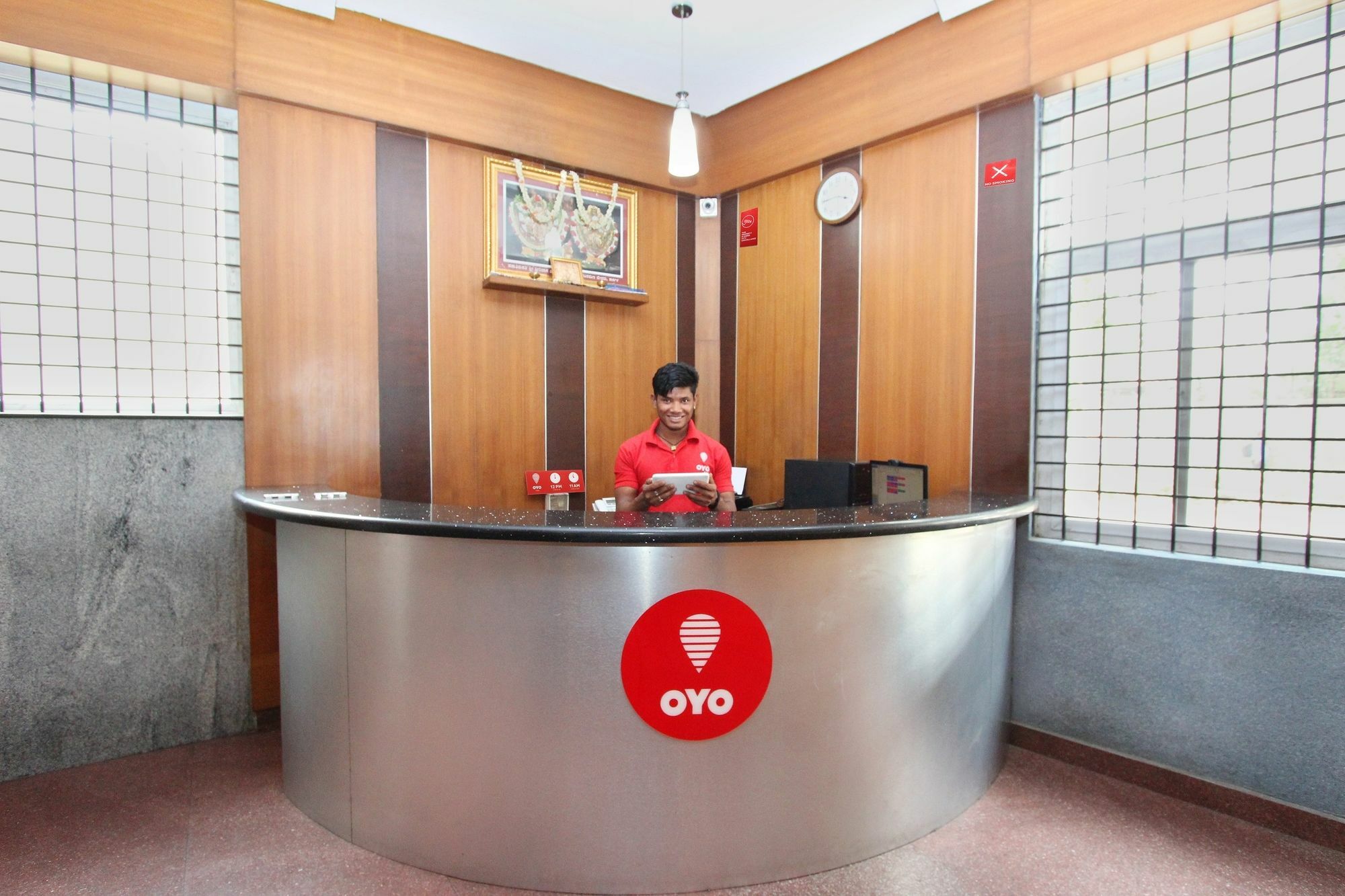 Oyo 7669 The Trinitywood Hotel Μπανγκαλόρ Εξωτερικό φωτογραφία