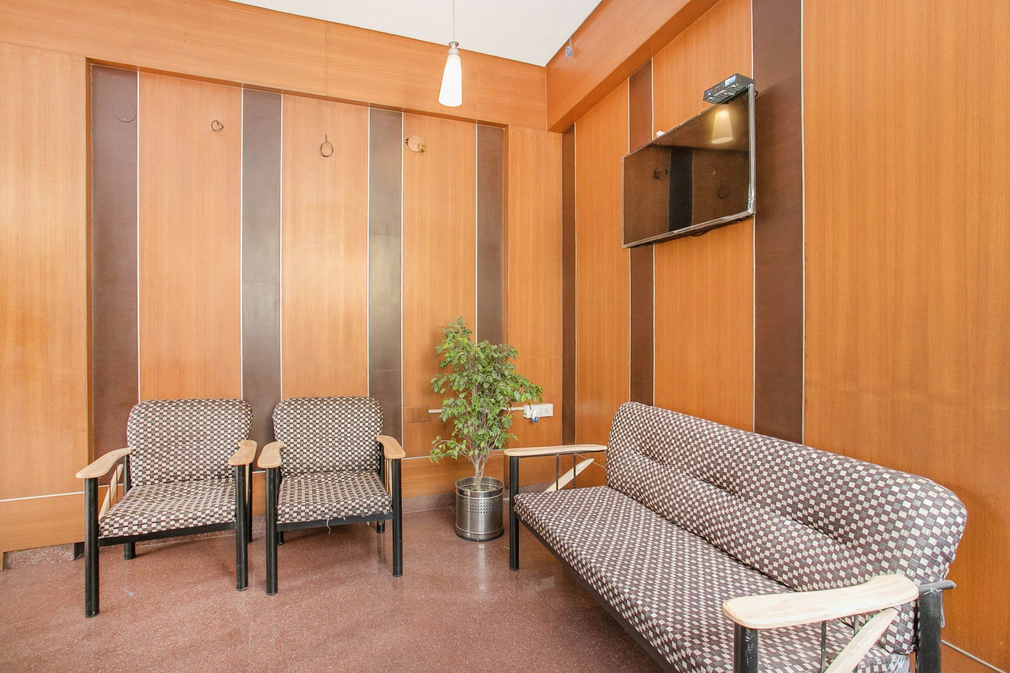 Oyo 7669 The Trinitywood Hotel Μπανγκαλόρ Εξωτερικό φωτογραφία